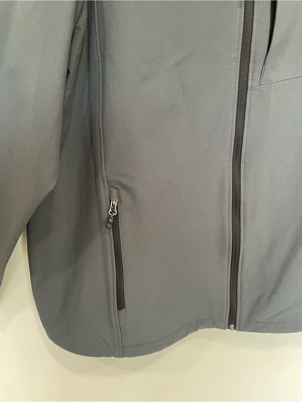 Swiss Tech Men's Slate Gray Softshell Performance Jacket - Picture 2 of 14